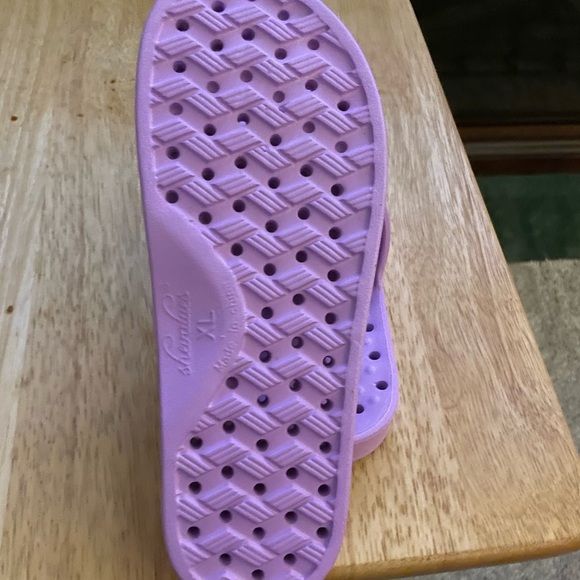 Shevalues shower beach slip on’s Brand new without tags - Picture 2 of 2